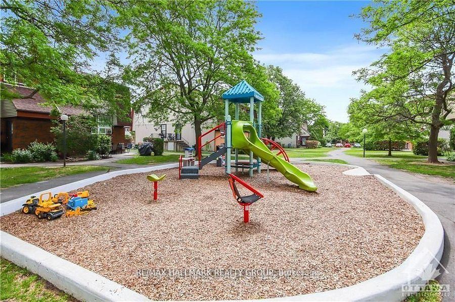 Photo 23 of 79 Pixley, Ottawa, Riverview Park — HOMEH
