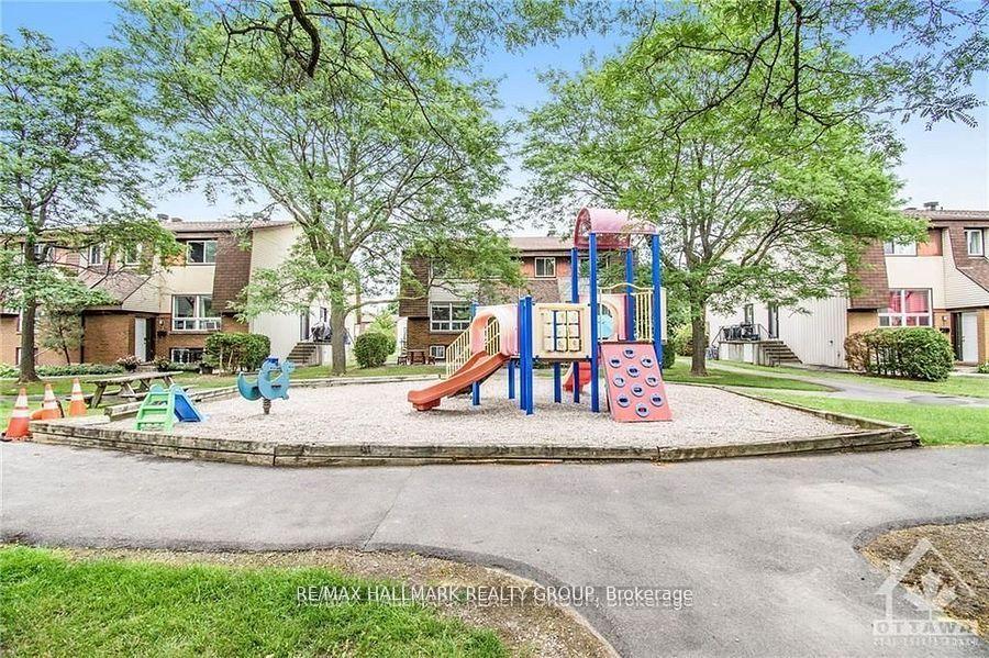 Photo 24 of 79 Pixley, Ottawa, Riverview Park — HOMEH