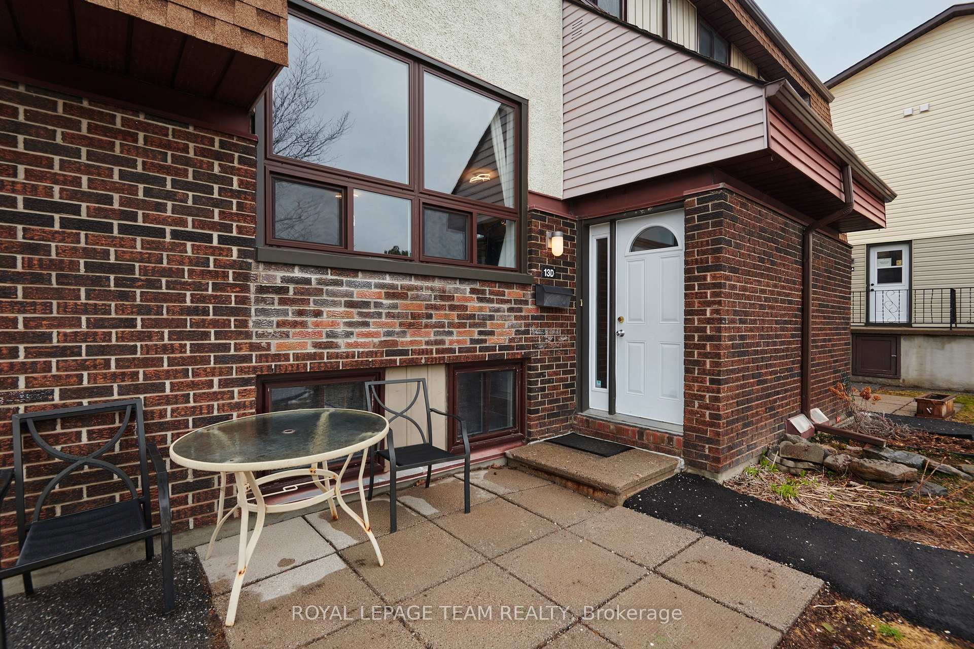 Photo 34 of Unit D, 13 Woodvale, Ottawa, Craig Henry/Woodvale — HOMEH
