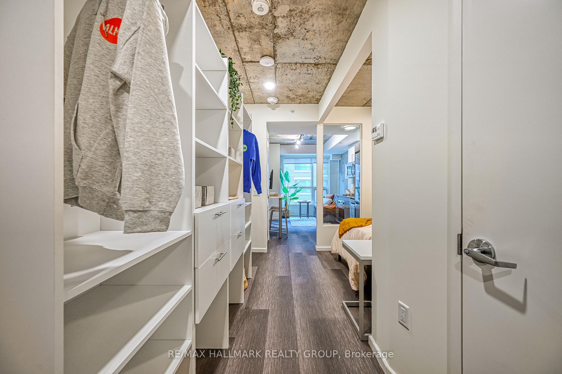 Photo 7 of 211 Besserer Street, Ottawa, Sandy Hill — HOMEH