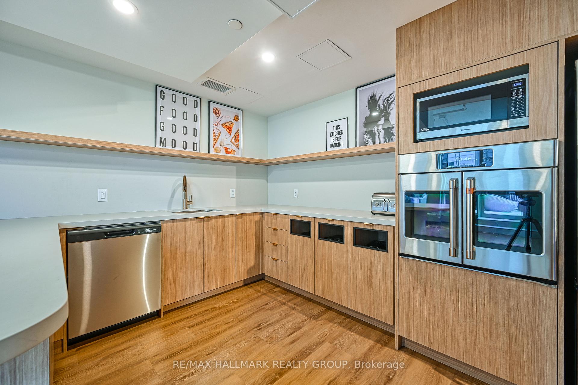 Photo 16 of 211 Besserer Street, Ottawa, Sandy Hill — HOMEH