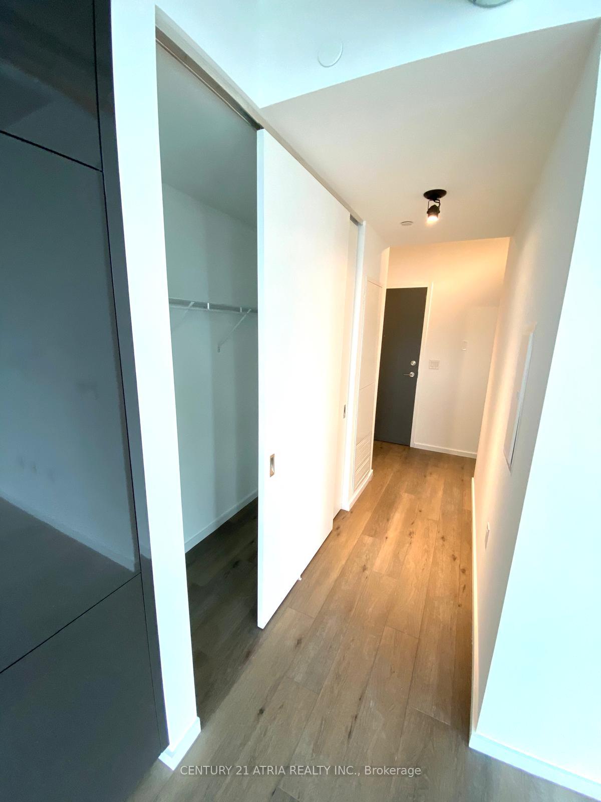 Photo 3 of Unit 404, 21 Lawren Harris Square, Toronto, Waterfront Communities — HOMEH