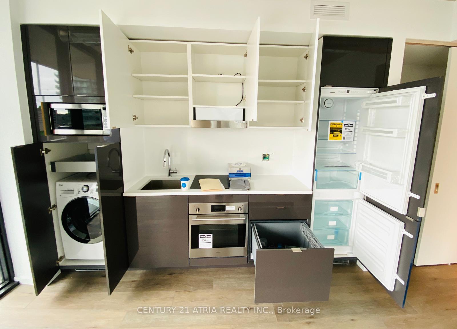 Photo 18 of Unit 404, 21 Lawren Harris Square, Toronto, Waterfront Communities — HOMEH