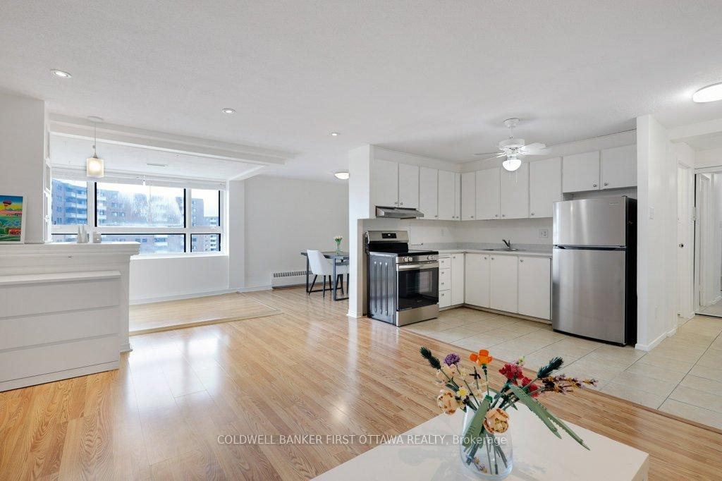 Photo 15 of Unit 910, 1356 Meadowlands Drive E, Ottawa, Borden Farm/Stewart Farm/Carleton Heights/Parkwood Hills — HOMEH