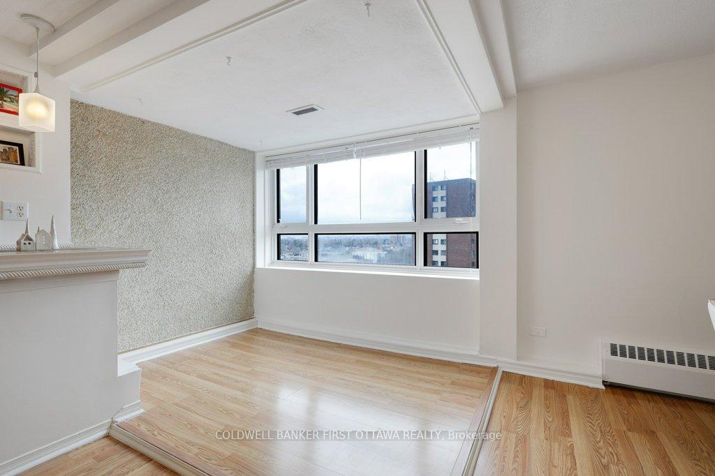 Photo 18 of Unit 910, 1356 Meadowlands Drive E, Ottawa, Borden Farm/Stewart Farm/Carleton Heights/Parkwood Hills — HOMEH