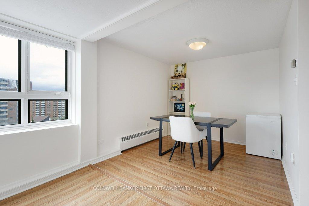 Photo 19 of Unit 910, 1356 Meadowlands Drive E, Ottawa, Borden Farm/Stewart Farm/Carleton Heights/Parkwood Hills — HOMEH