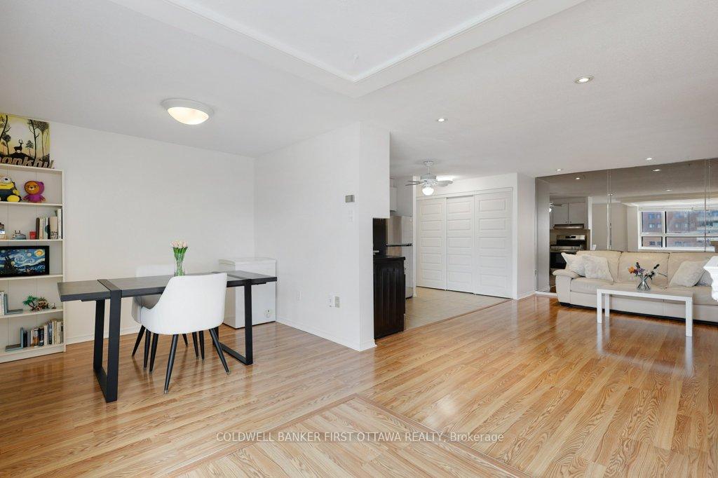 Photo 20 of Unit 910, 1356 Meadowlands Drive E, Ottawa, Borden Farm/Stewart Farm/Carleton Heights/Parkwood Hills — HOMEH