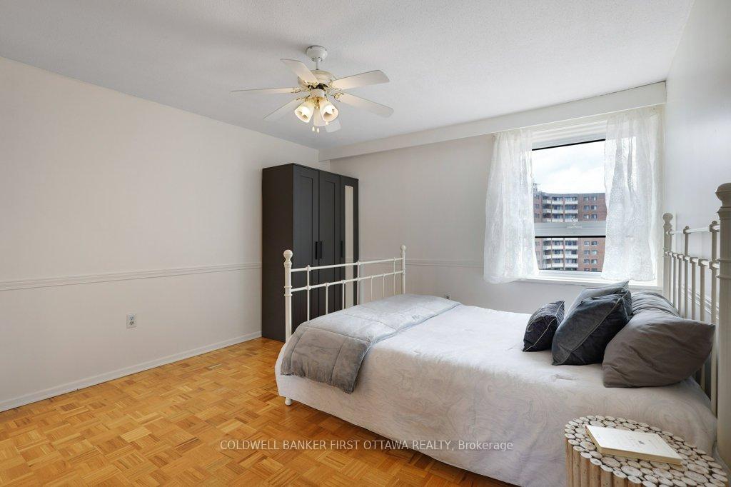 Photo 22 of Unit 910, 1356 Meadowlands Drive E, Ottawa, Borden Farm/Stewart Farm/Carleton Heights/Parkwood Hills — HOMEH