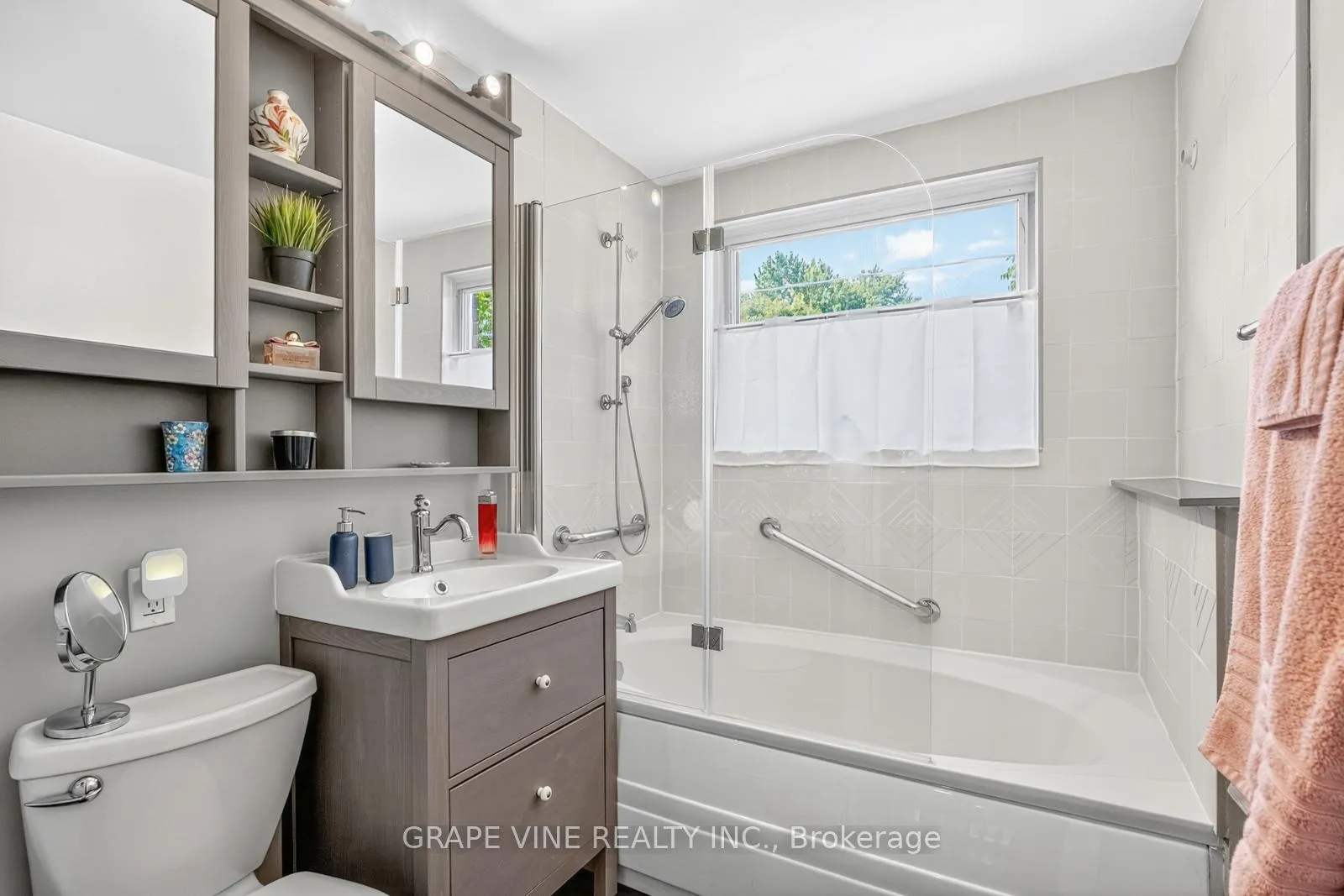Photo 17 of 65 Bristol Avenue, Ottawa, Old Ottawa South/Rideau Gardens — HOMEH