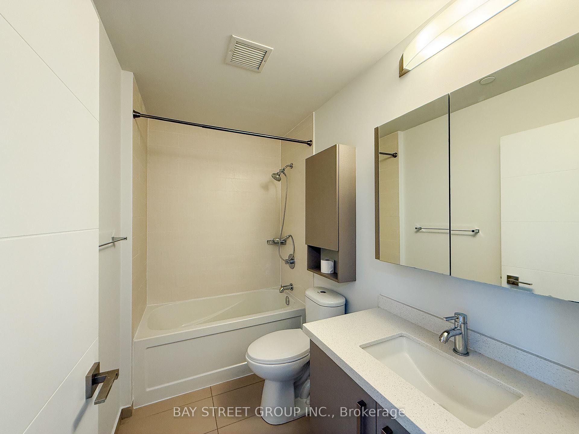Photo 12 of Unit 306, 28 Uptown Drive, Markham, Unionville — HOMEH