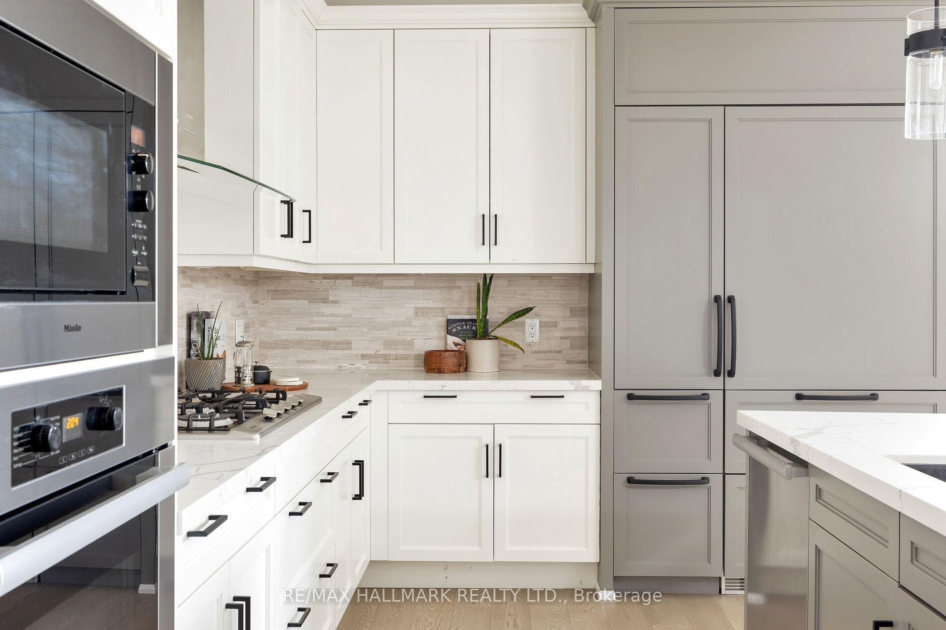 Photo 11 of Unit 401, 1 Rainsford Road, Toronto, The Beaches — HOMEH