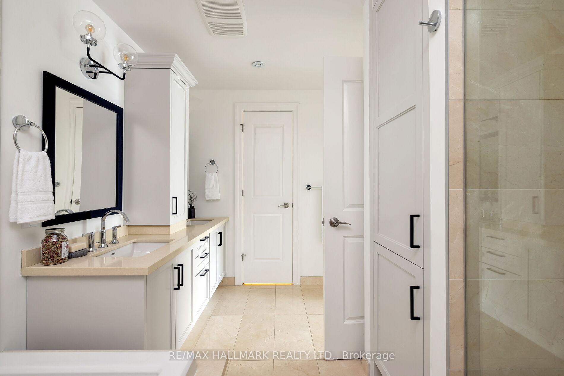 Photo 19 of Unit 401, 1 Rainsford Road, Toronto, The Beaches — HOMEH