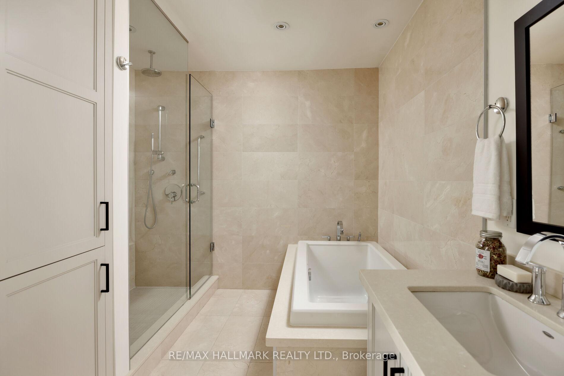 Photo 20 of Unit 401, 1 Rainsford Road, Toronto, The Beaches — HOMEH