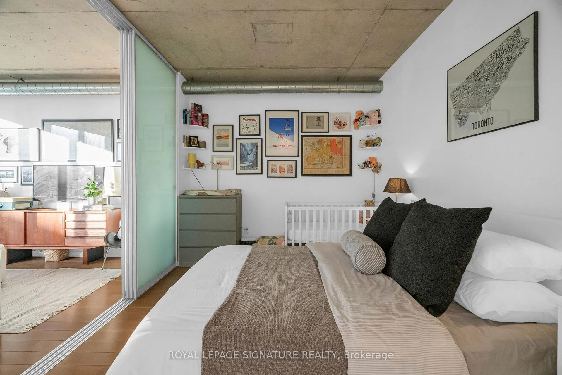 Photo 14 of Unit 719, 32 Trolley Crescent, Toronto, Moss Park — HOMEH