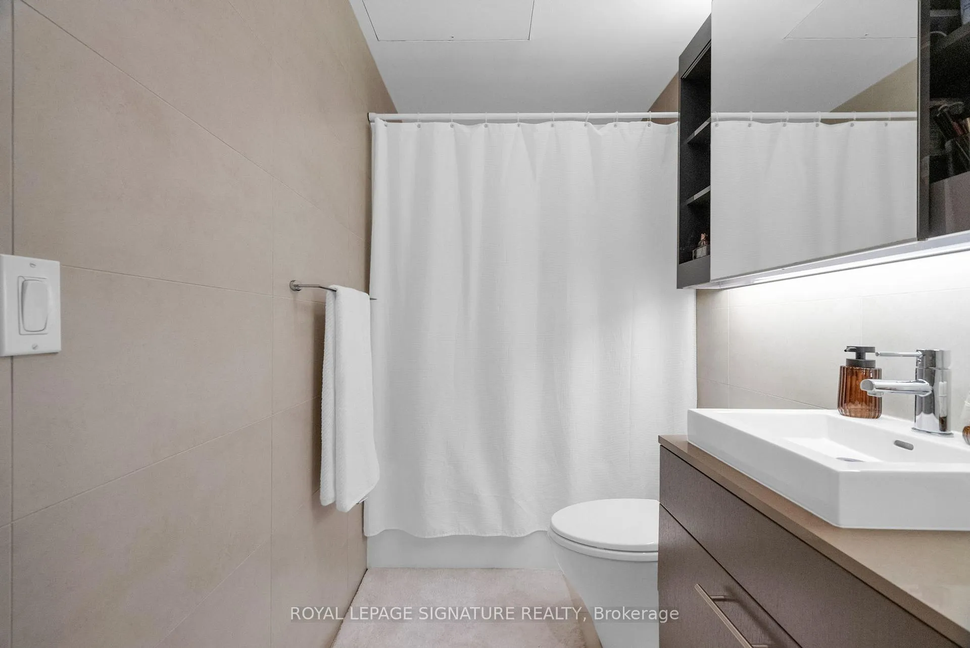 Photo 16 of Unit 719, 32 Trolley Crescent, Toronto, Moss Park — HOMEH