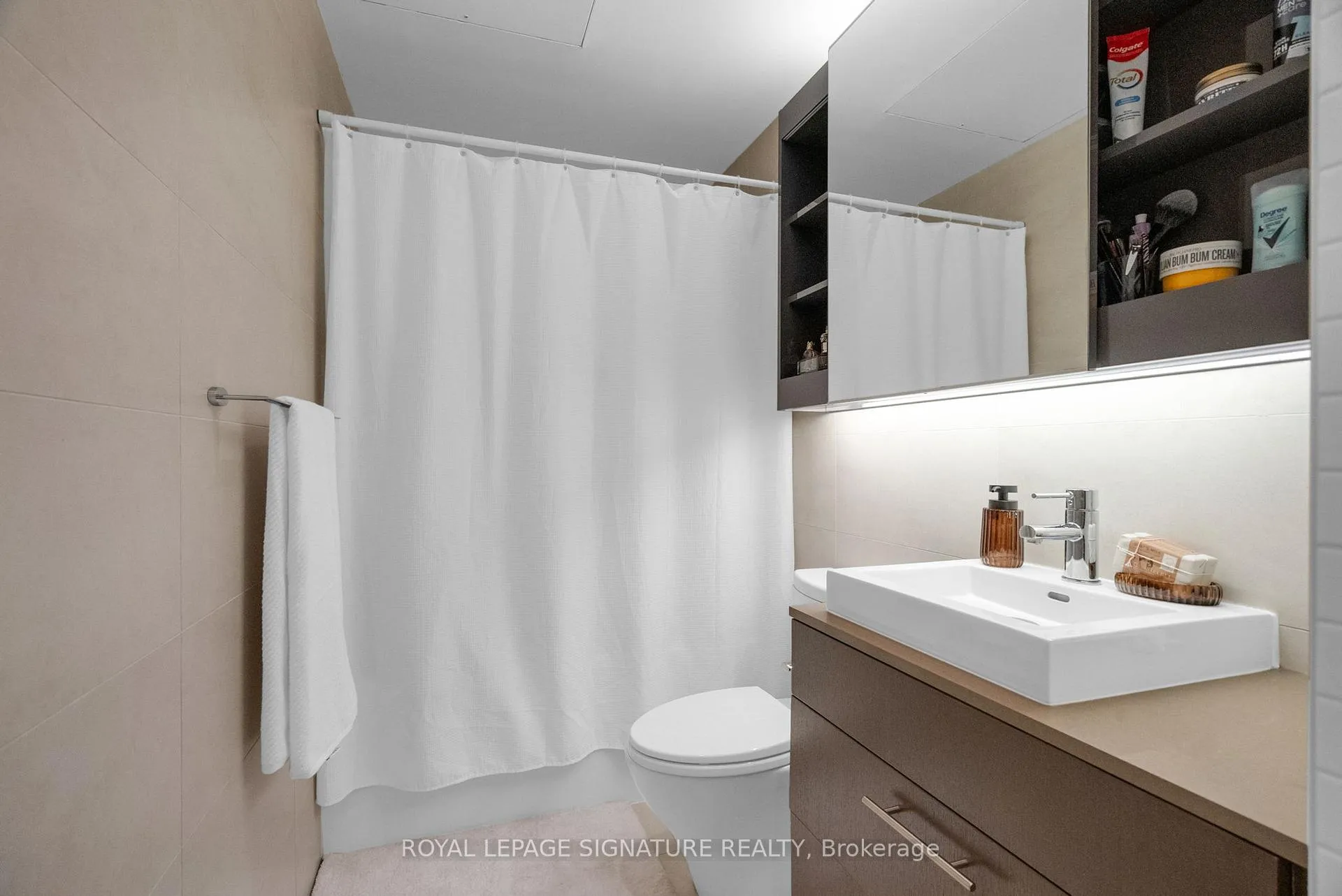 Photo 17 of Unit 719, 32 Trolley Crescent, Toronto, Moss Park — HOMEH
