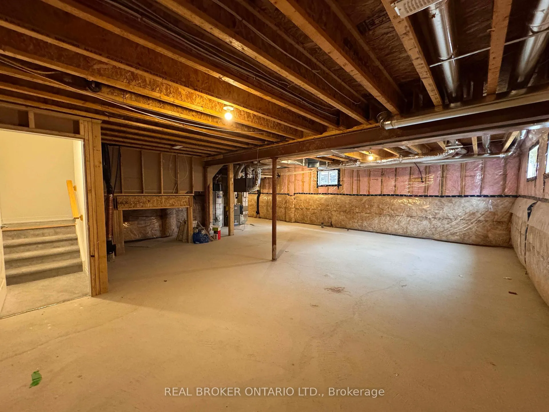 Photo 31 of 14 Brewis Street, Brant, South Dumfries — HOMEH