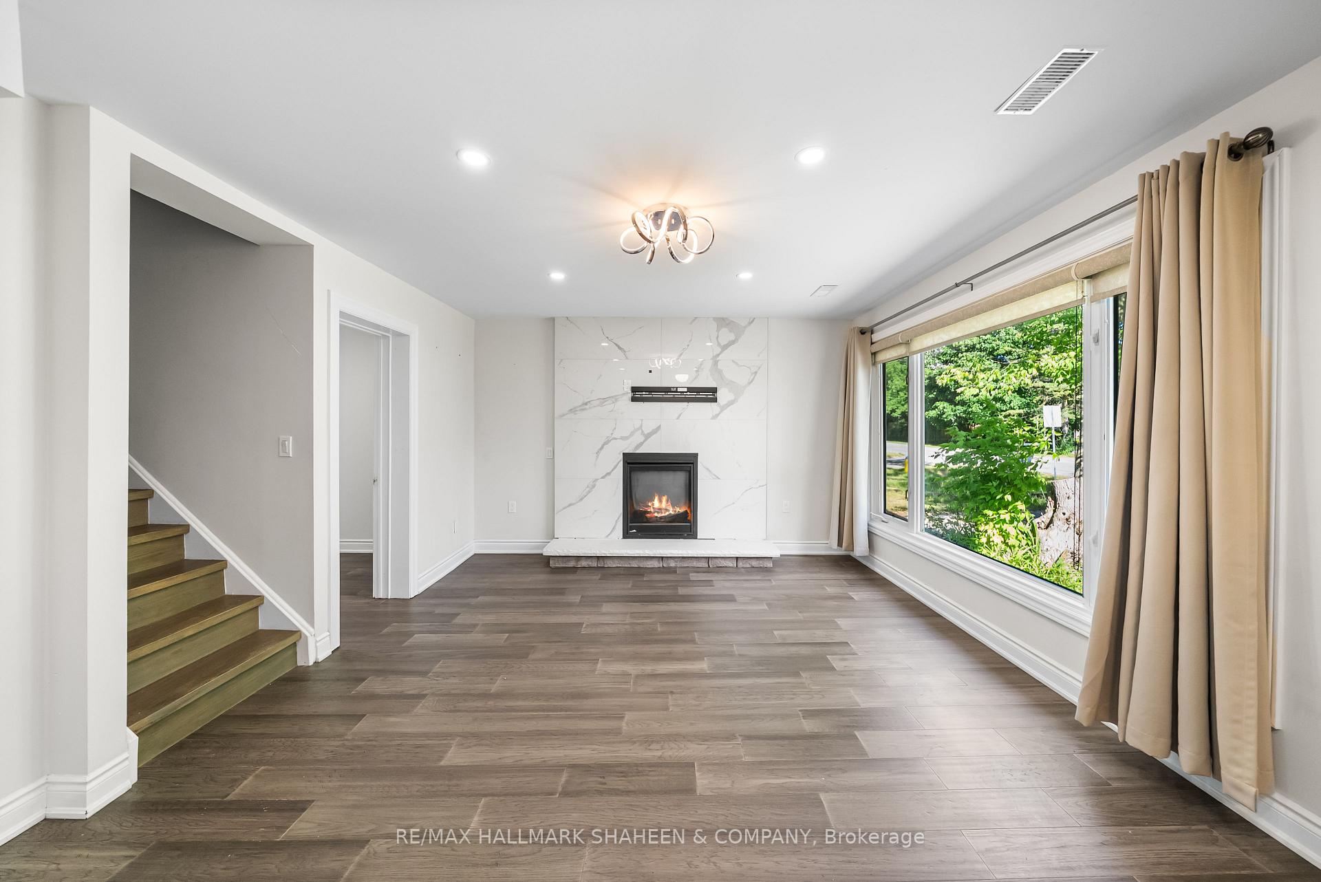 Photo 7 of 312 Terrace Drive, Georgina, Keswick South — HOMEH