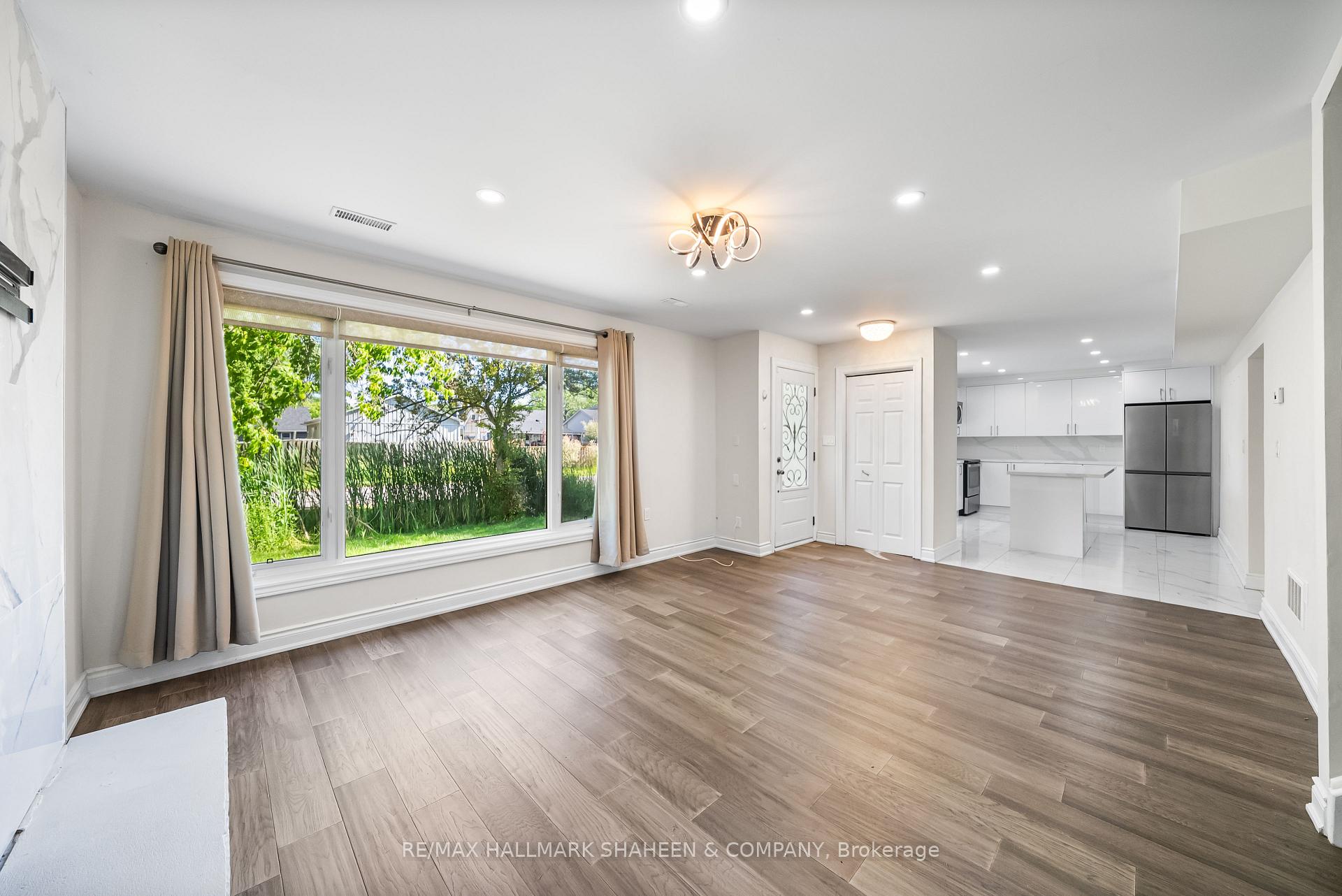 Photo 9 of 312 Terrace Drive, Georgina, Keswick South — HOMEH