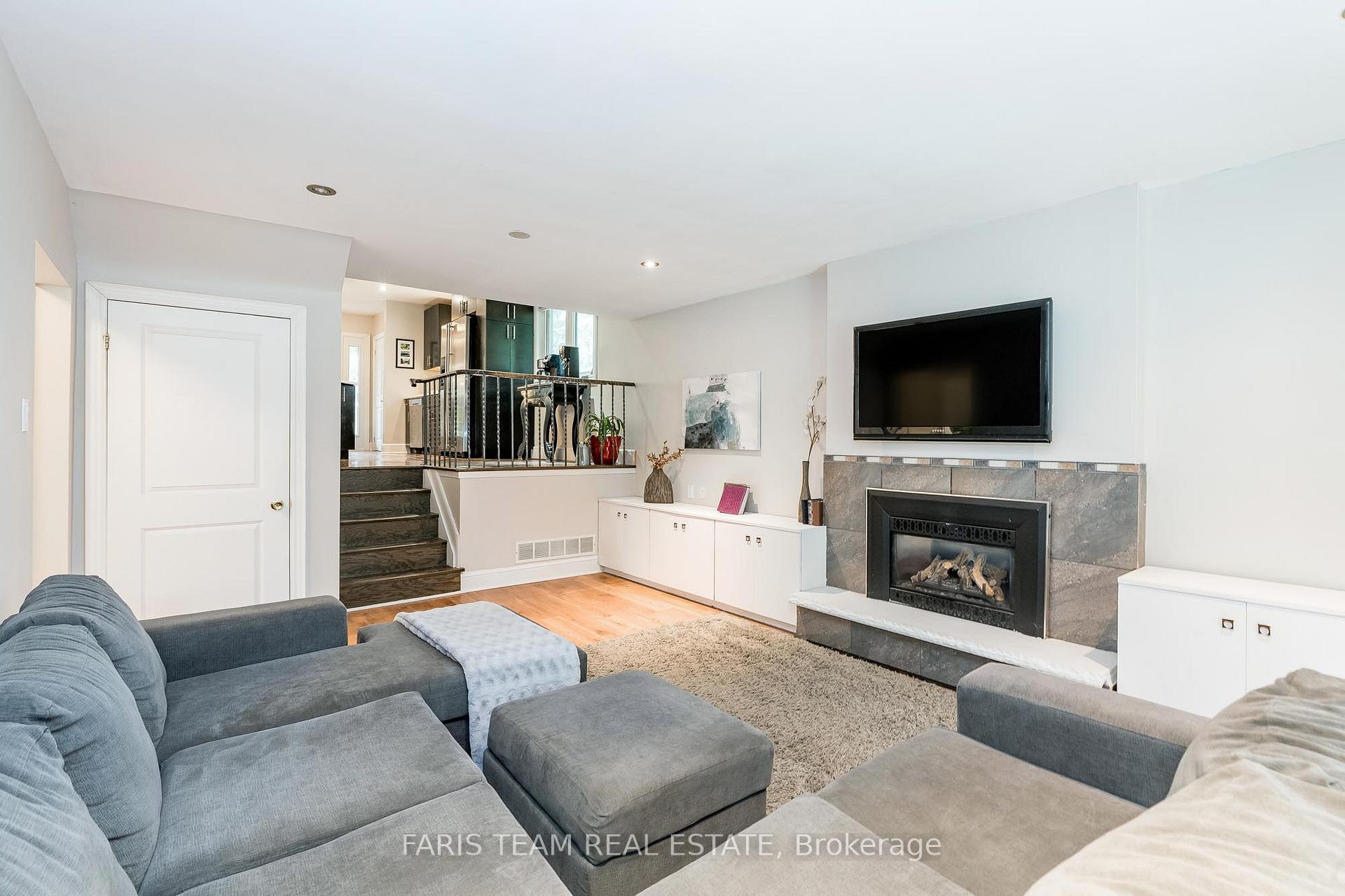 Photo 14 of 54 Marshall Street, Barrie, Allandale Heights — HOMEH