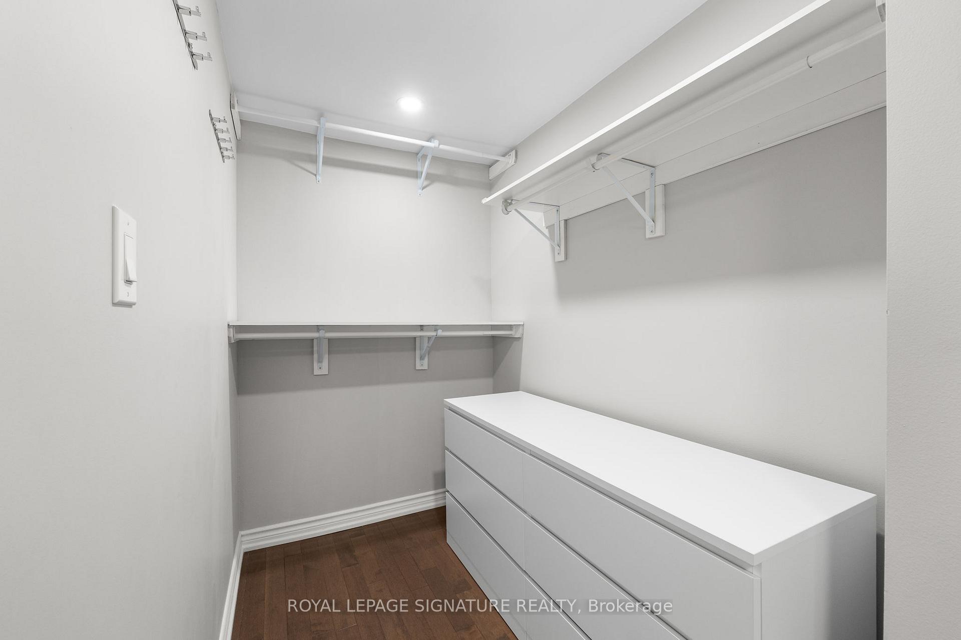 Photo 17 of 10 Thatcher's Mill Way, Markham, Bullock — HOMEH