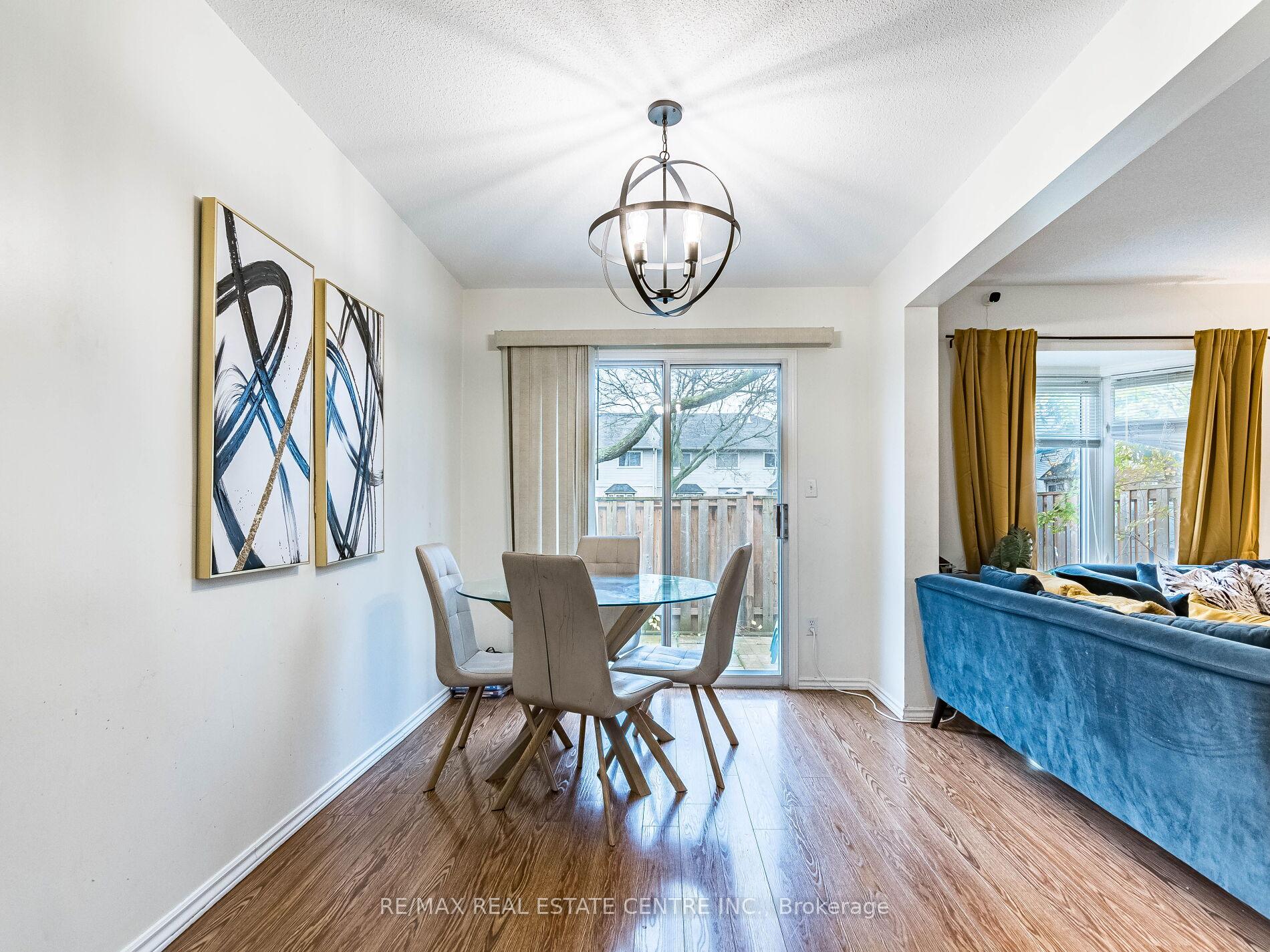 Photo 15 of Unit 58, 1 Royalwood Crescent E, Hamilton, Stoney Creek — HOMEH