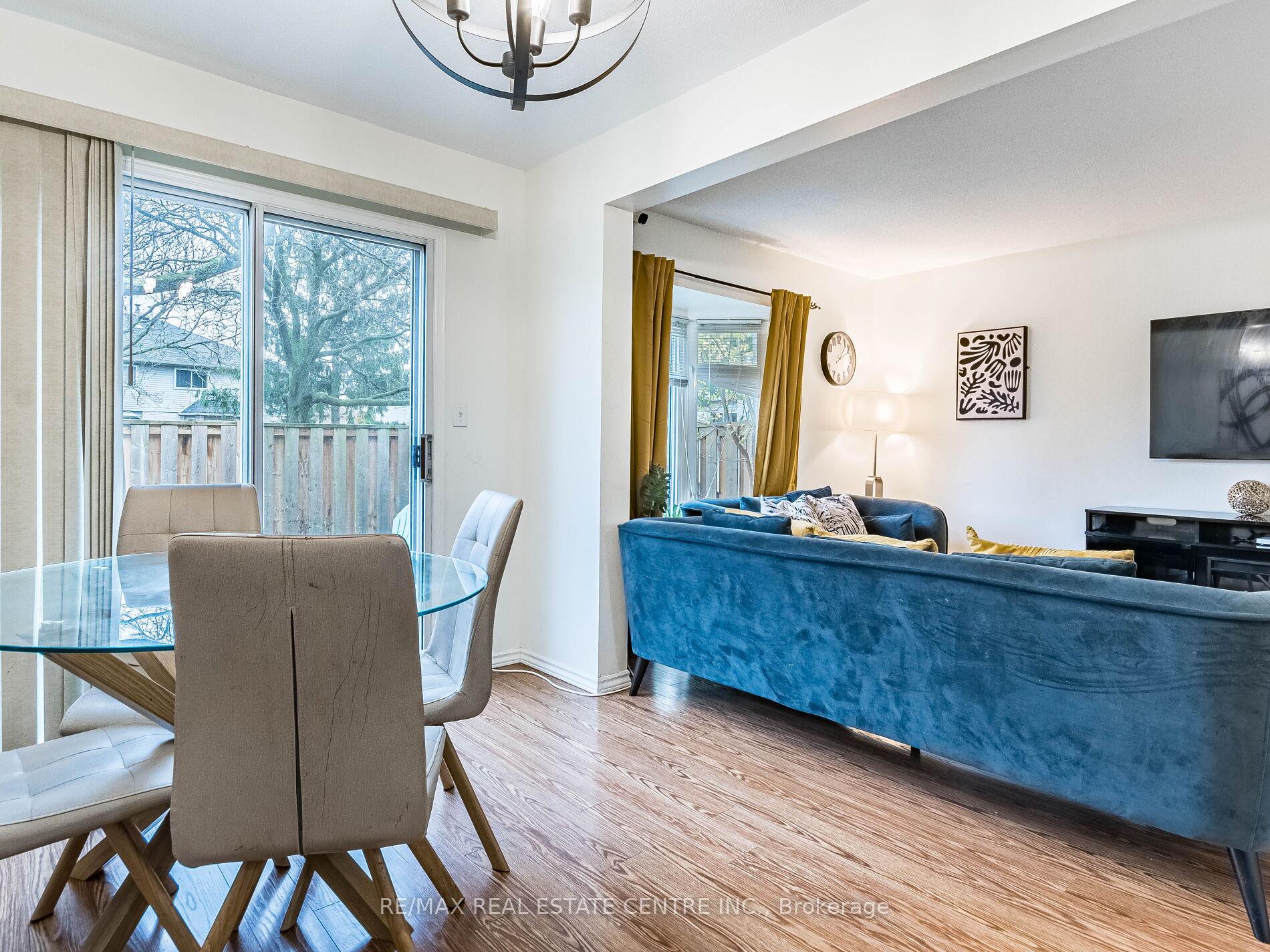 Photo 16 of Unit 58, 1 Royalwood Crescent E, Hamilton, Stoney Creek — HOMEH