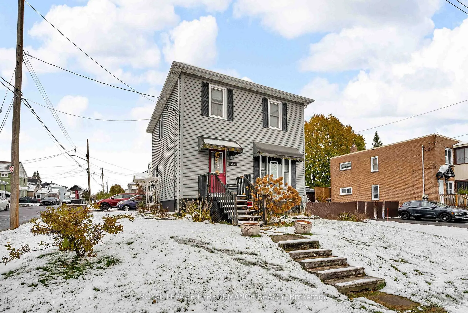 Photo 3 of 725 Gloucester Street N, Cornwall — HOMEH
