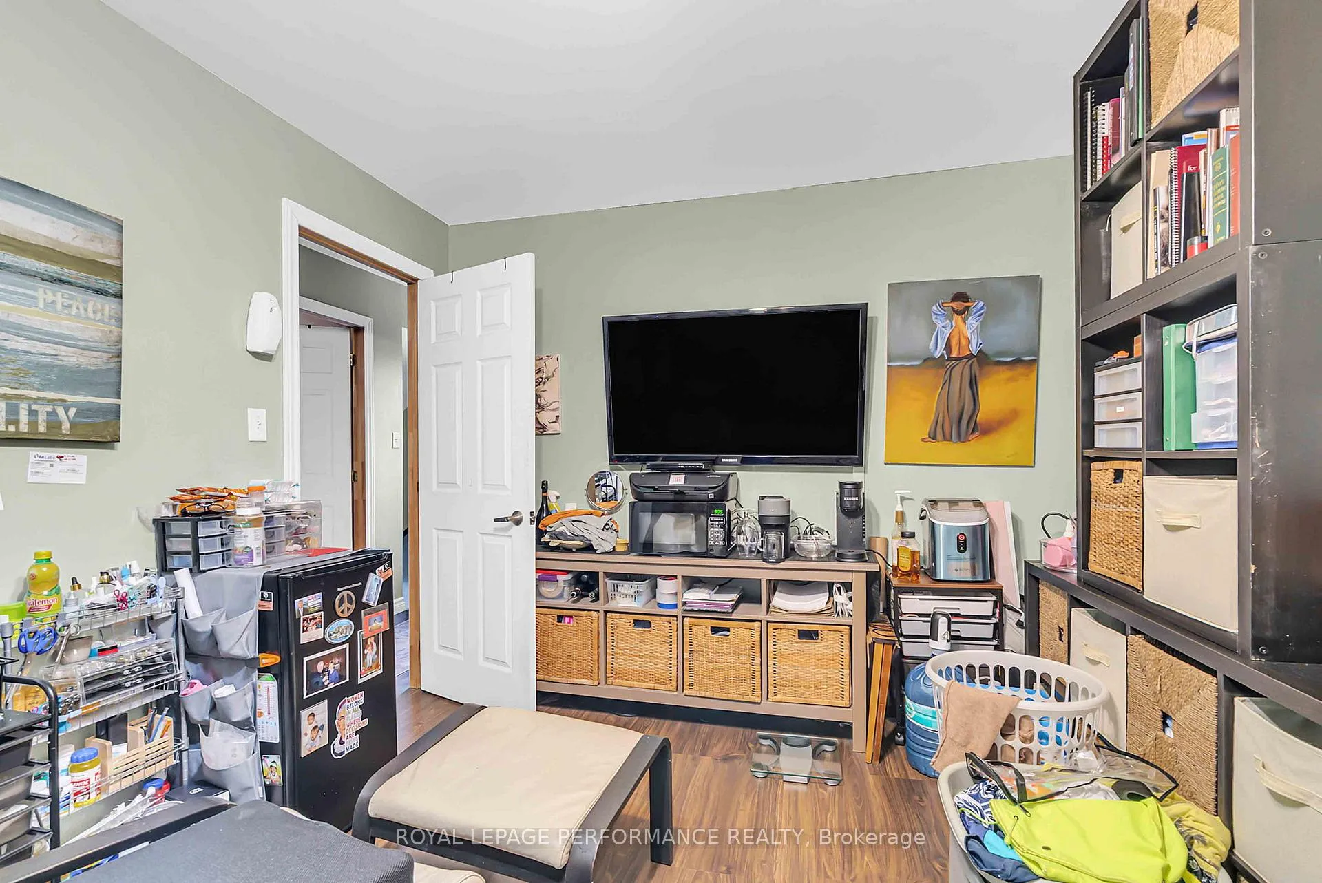Photo 20 of 725 Gloucester Street N, Cornwall — HOMEH