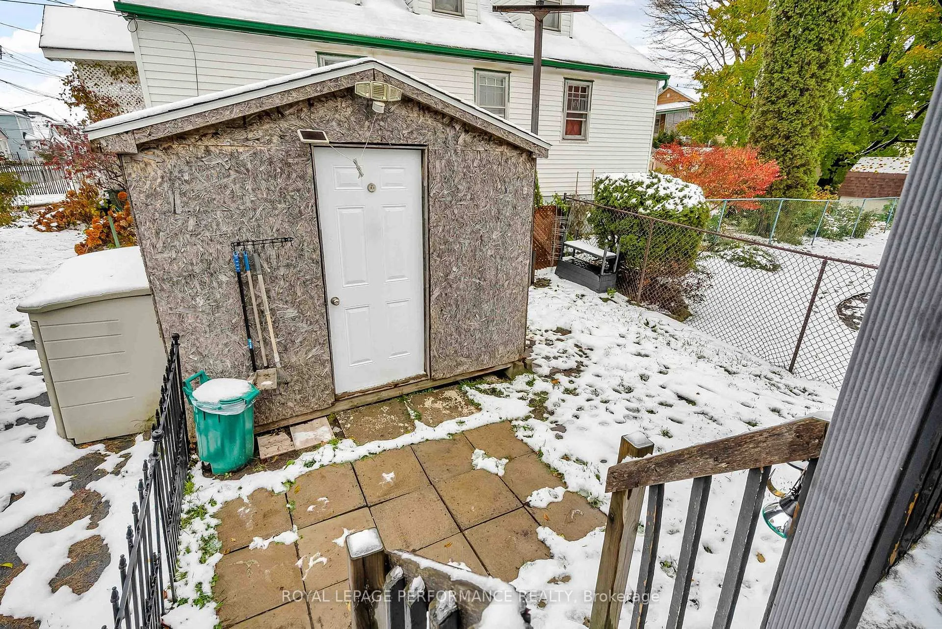 Photo 23 of 725 Gloucester Street N, Cornwall — HOMEH