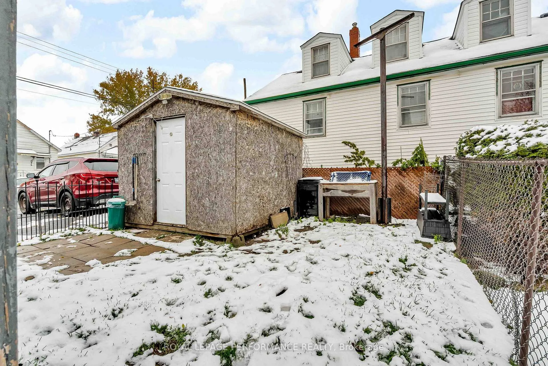 Photo 25 of 725 Gloucester Street N, Cornwall — HOMEH