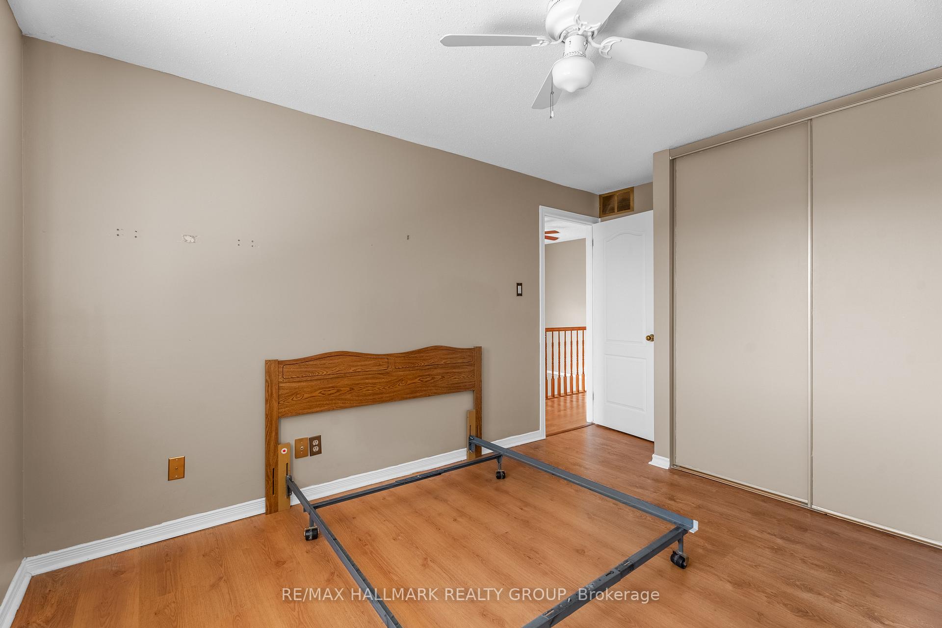 Photo 53 of 1812 Summerfields Crescent, Ottawa, Chapel Hill — HOMEH