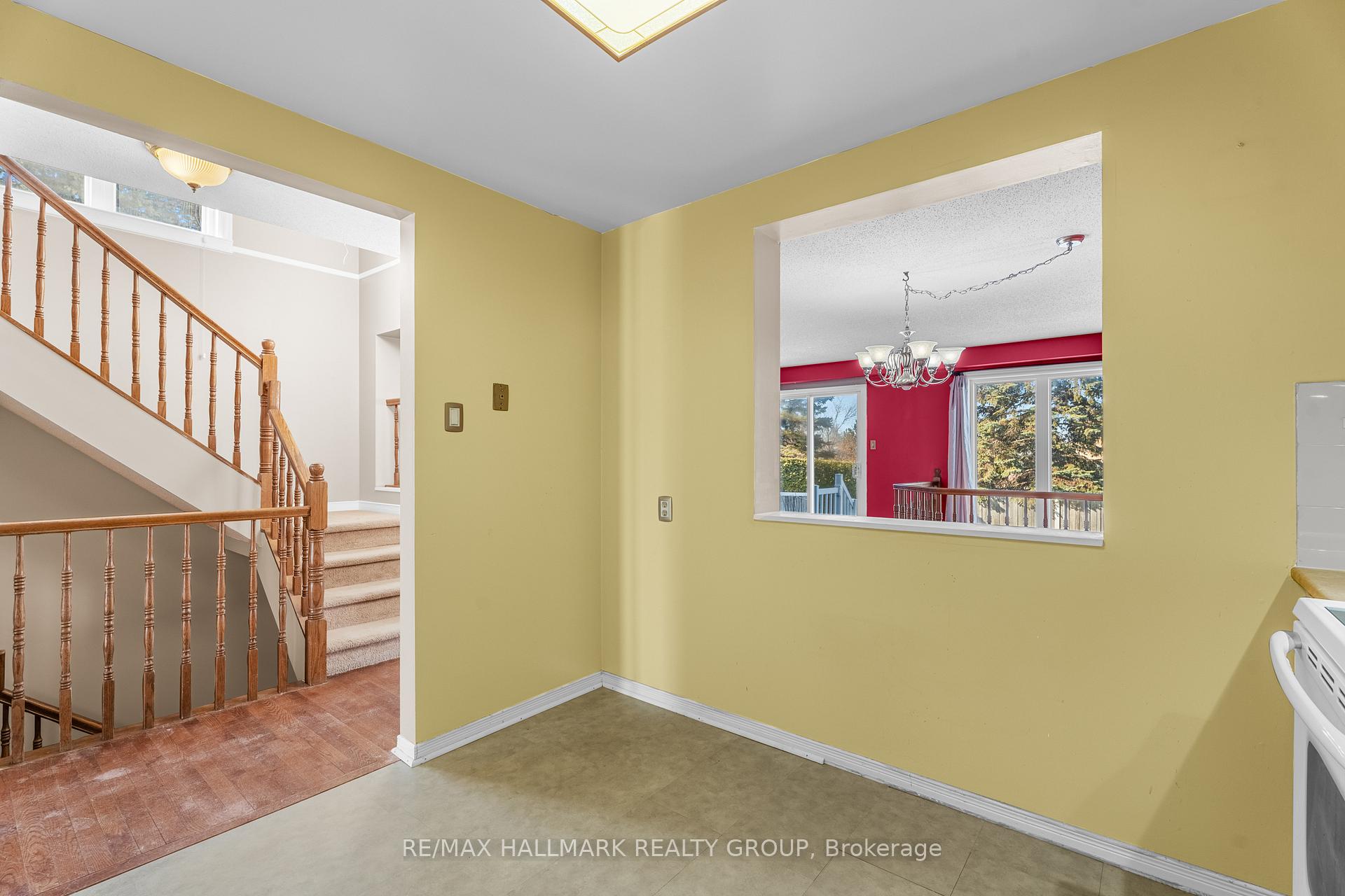 Photo 29 of 1812 Summerfields Crescent, Ottawa, Chapel Hill — HOMEH