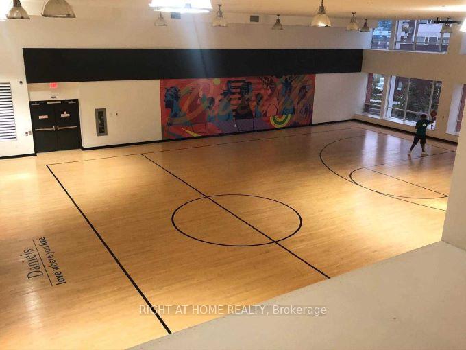 Photo 4 of Unit 1511, 170 Sumach Street, Toronto, Regent Park — HOMEH