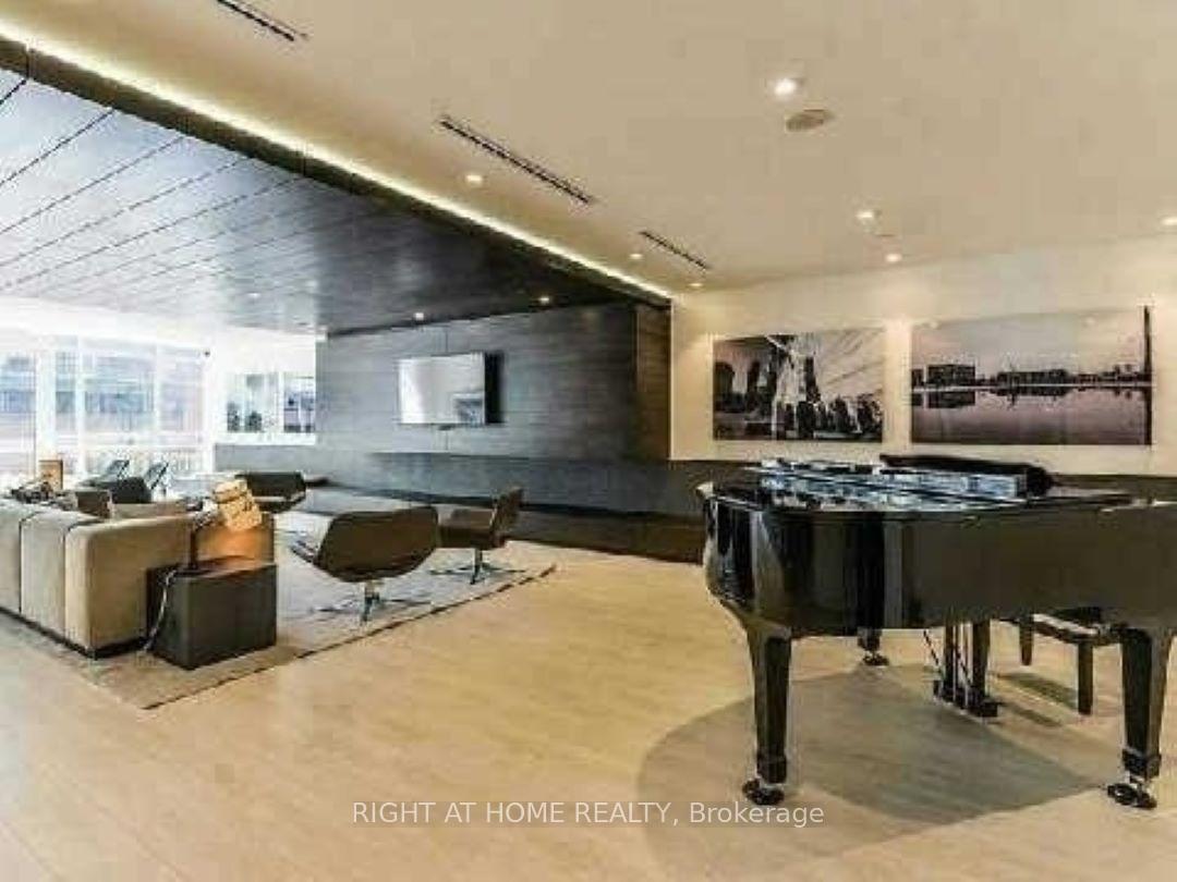 Photo 8 of Unit 1511, 170 Sumach Street, Toronto, Regent Park — HOMEH