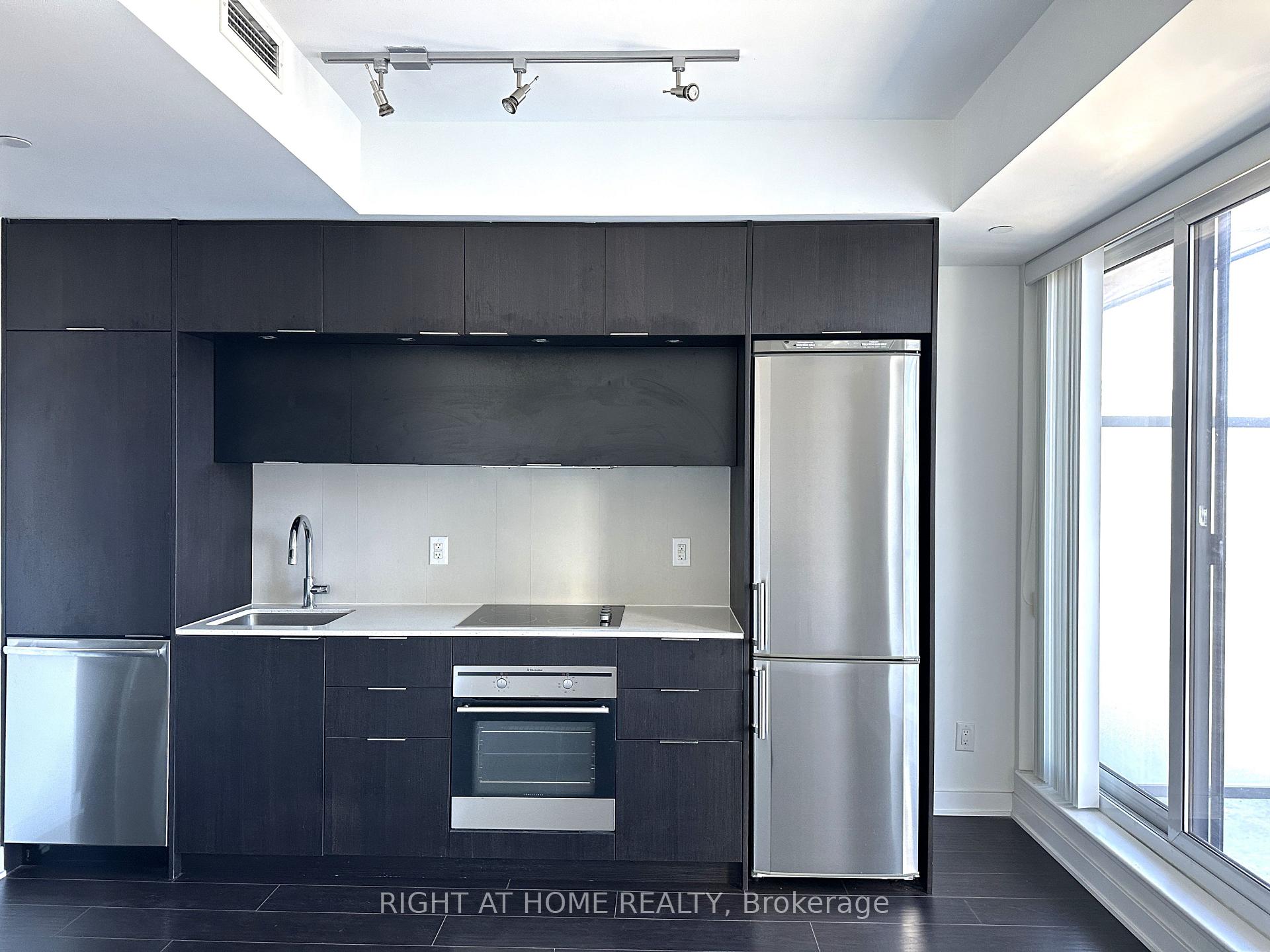 Photo 12 of Unit 1511, 170 Sumach Street, Toronto, Regent Park — HOMEH
