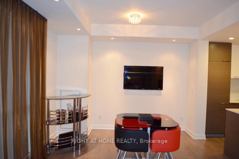 Photo 4 of Unit 512, 55 Front Street E, Toronto, Waterfront Communities — HOMEH