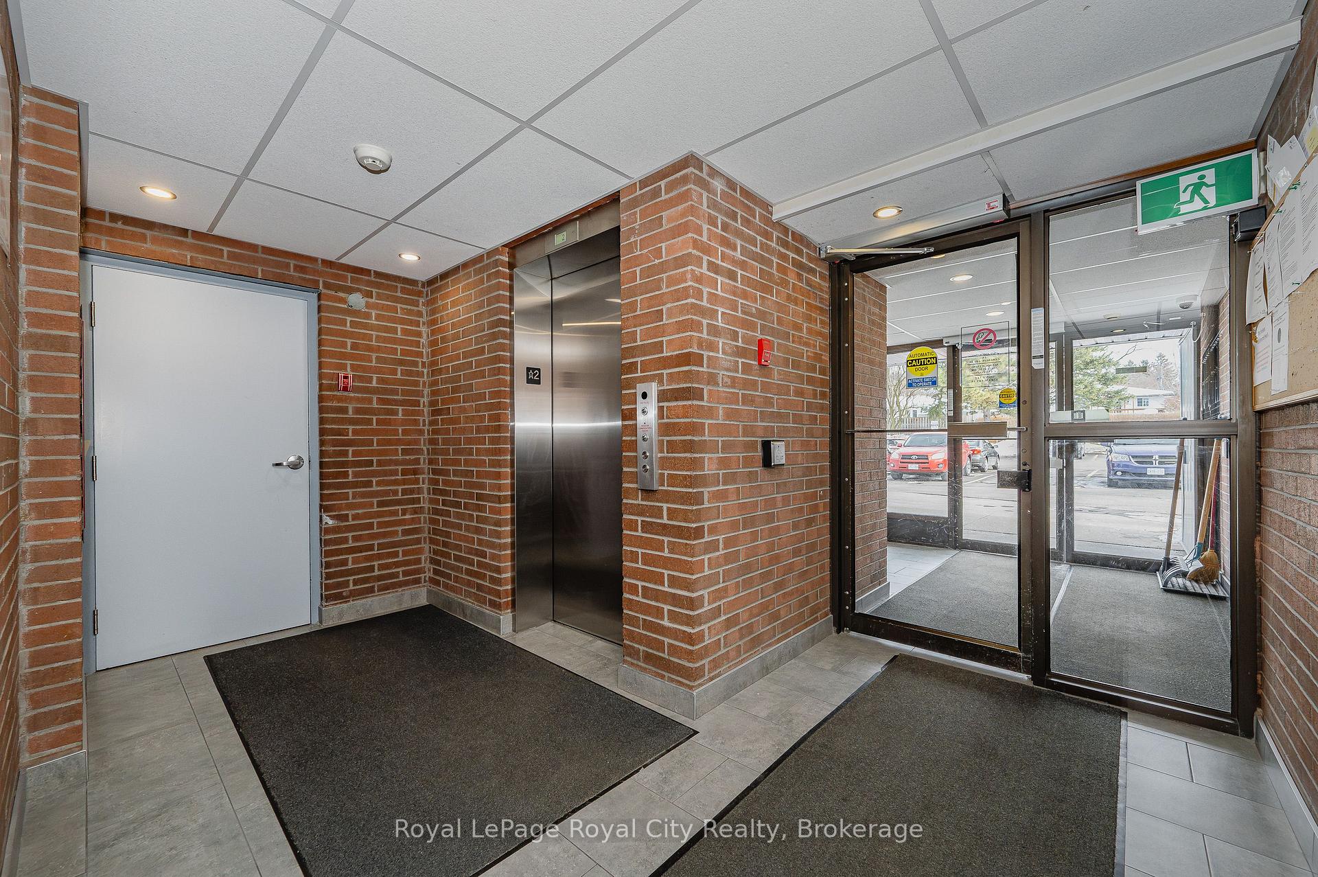 Photo 7 of Unit 210, 65 Silvercreek Parkway N, Guelph, Junction/Onward Willow — HOMEH