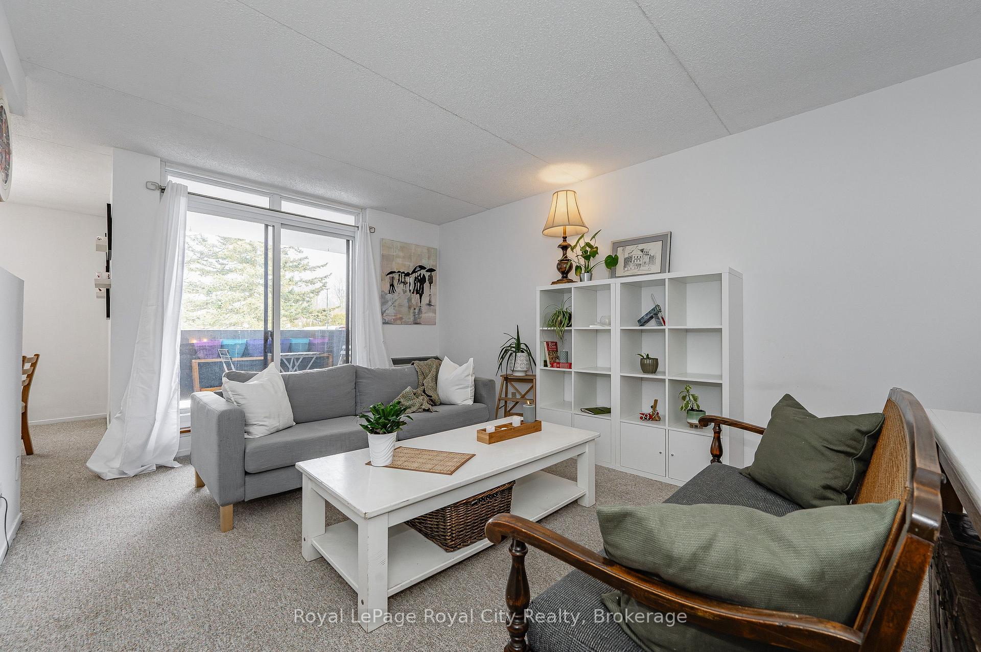 Photo 14 of Unit 210, 65 Silvercreek Parkway N, Guelph, Junction/Onward Willow — HOMEH