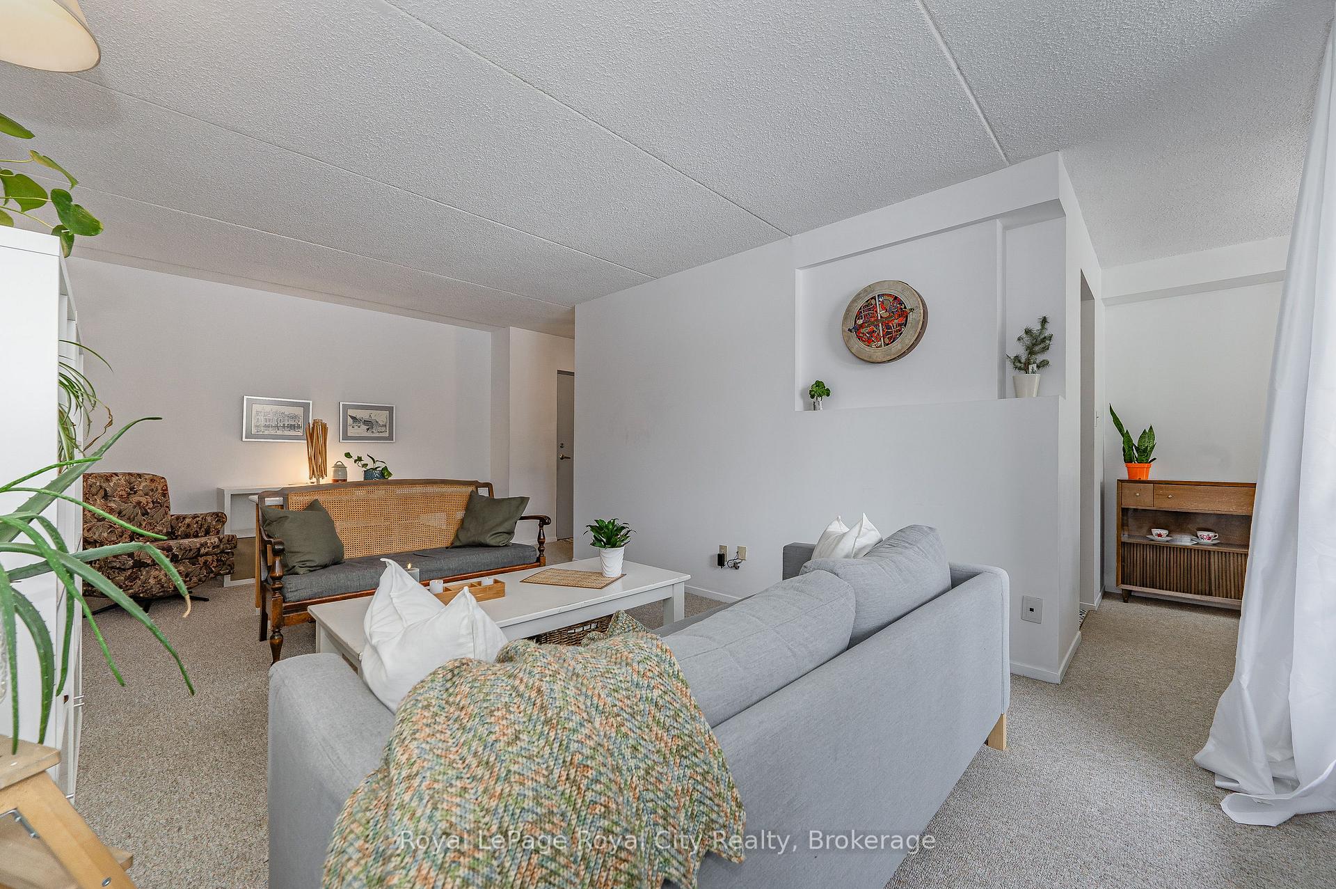 Photo 16 of Unit 210, 65 Silvercreek Parkway N, Guelph, Junction/Onward Willow — HOMEH