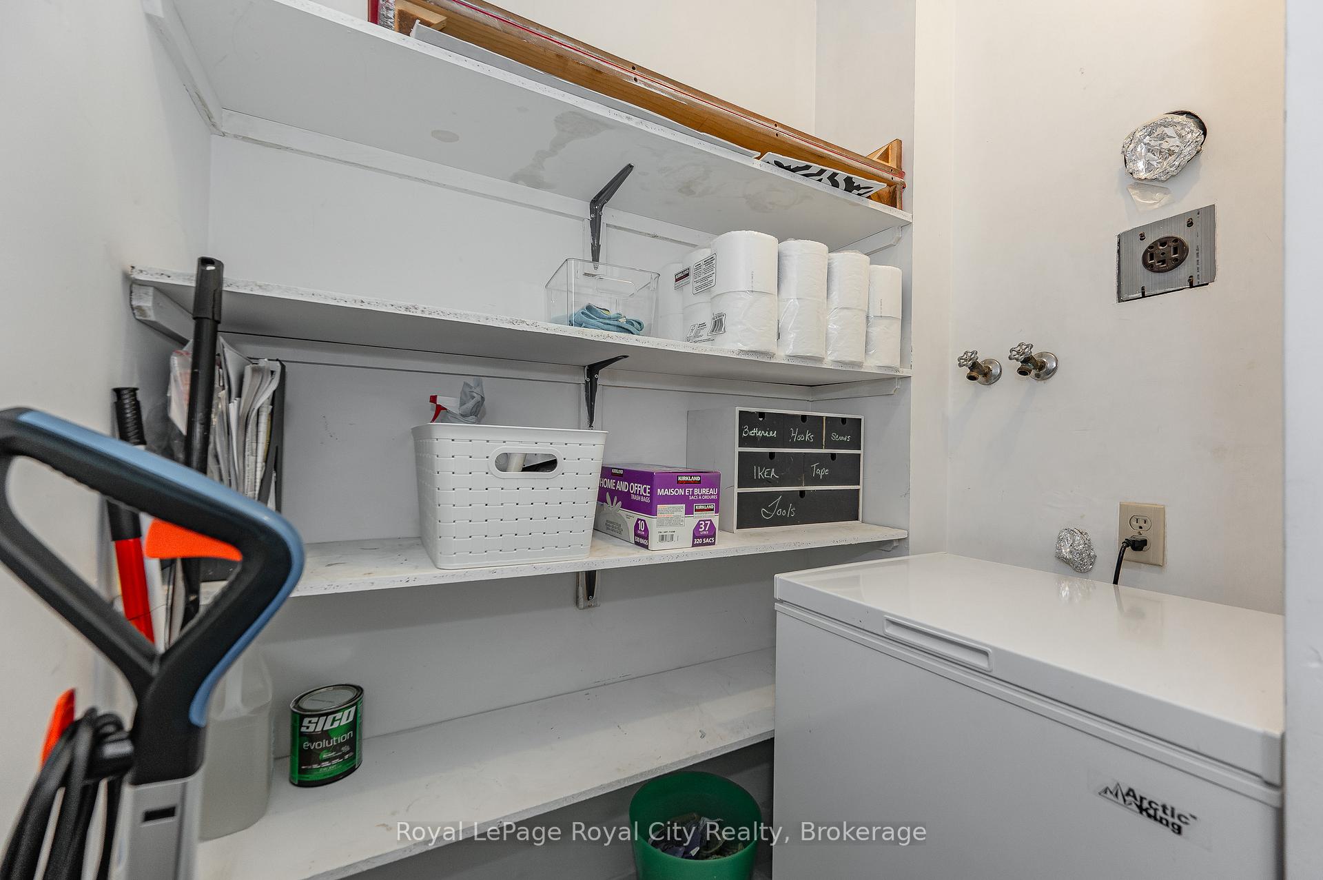 Photo 41 of Unit 210, 65 Silvercreek Parkway N, Guelph, Junction/Onward Willow — HOMEH