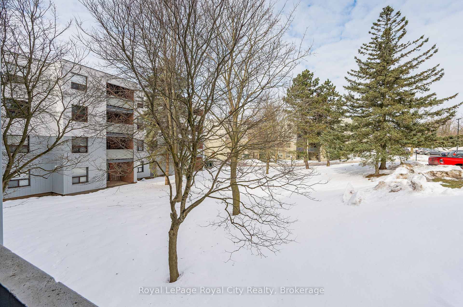 Photo 43 of Unit 210, 65 Silvercreek Parkway N, Guelph, Junction/Onward Willow — HOMEH