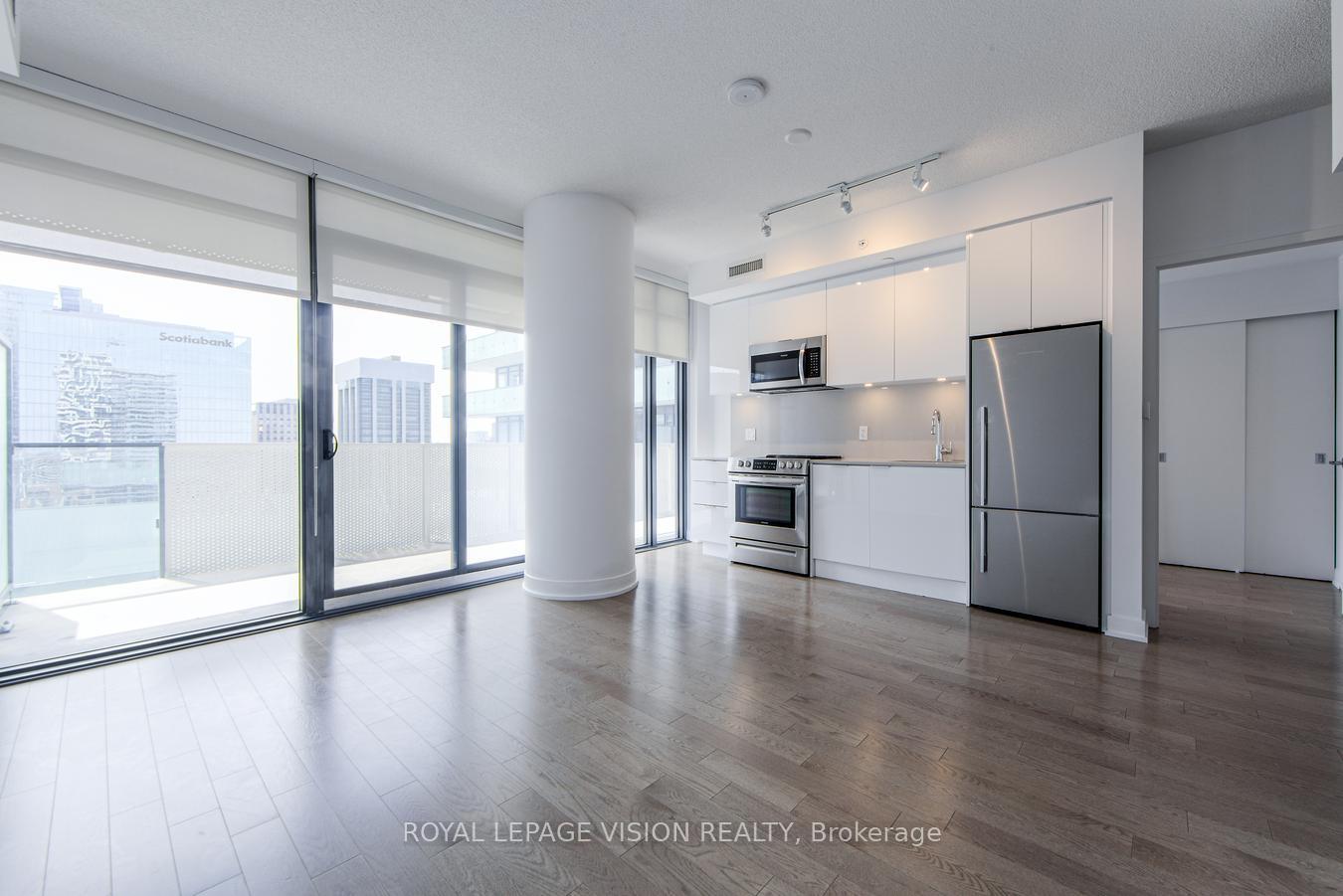 Photo 10 of Unit 3206, 25 Richmond Street E, Toronto, Church-Yonge Corridor — HOMEH