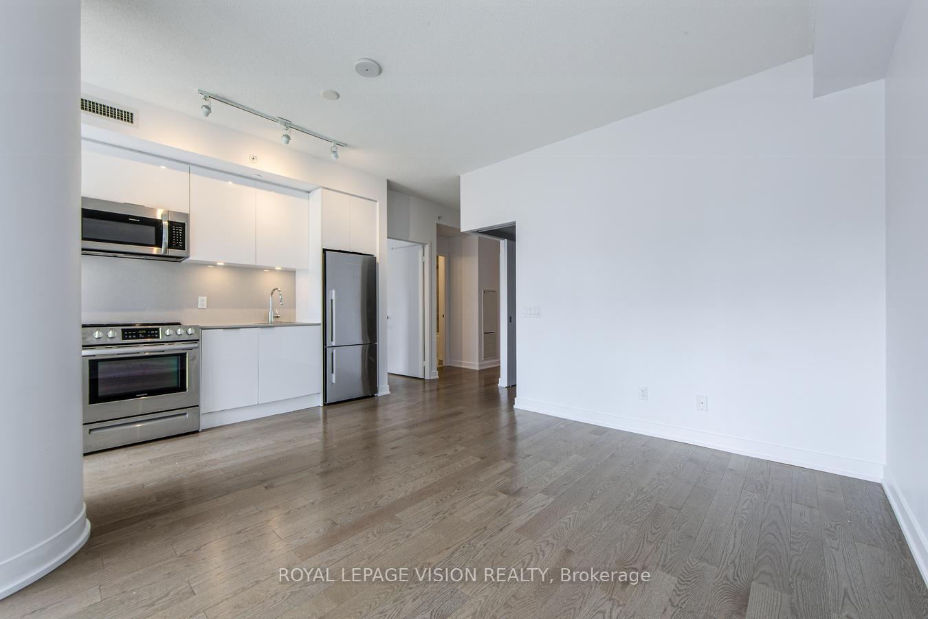 Photo 12 of Unit 3206, 25 Richmond Street E, Toronto, Church-Yonge Corridor — HOMEH