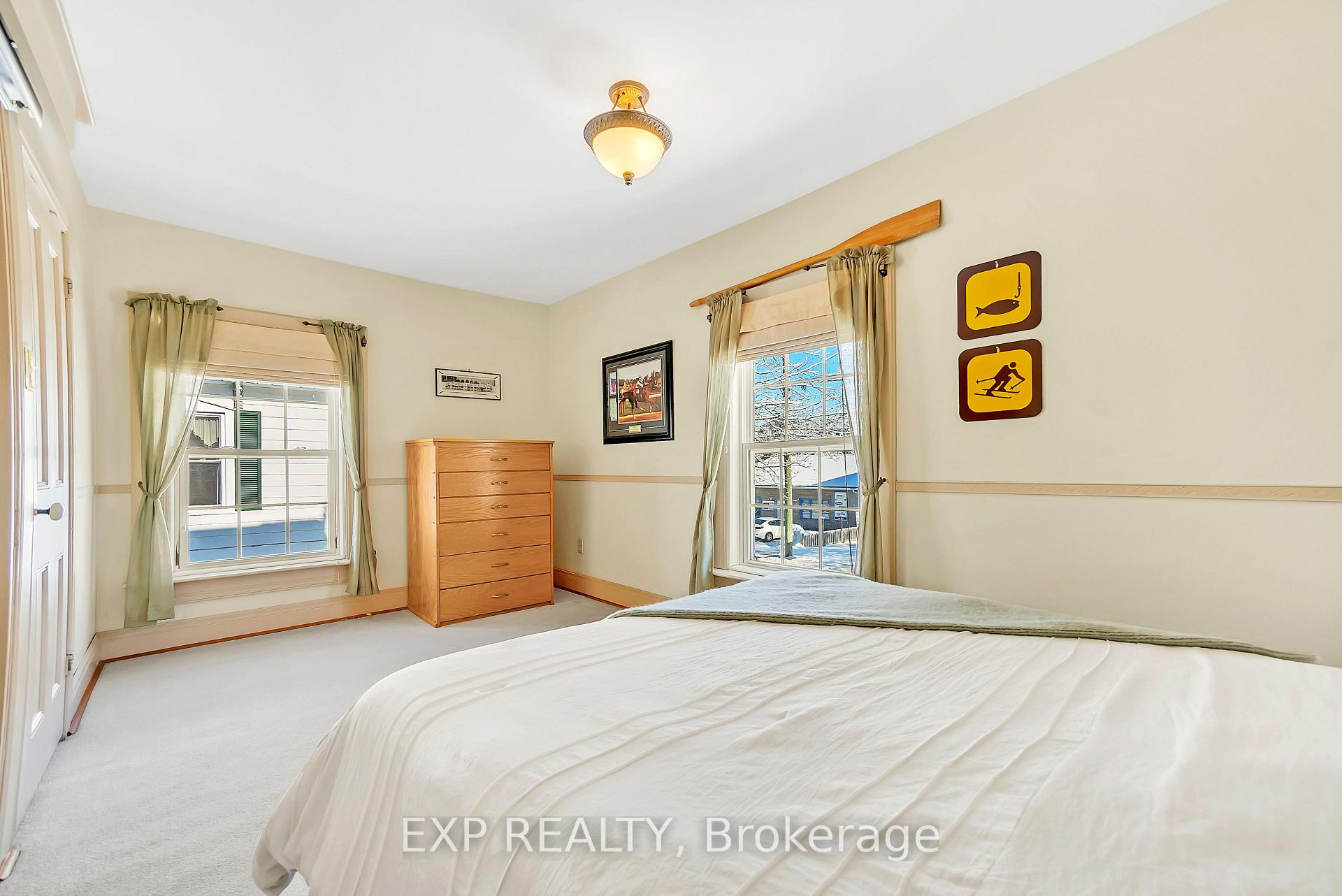 Photo 6 of 489 Ashley Street, Belleville, Thurlow Ward — HOMEH