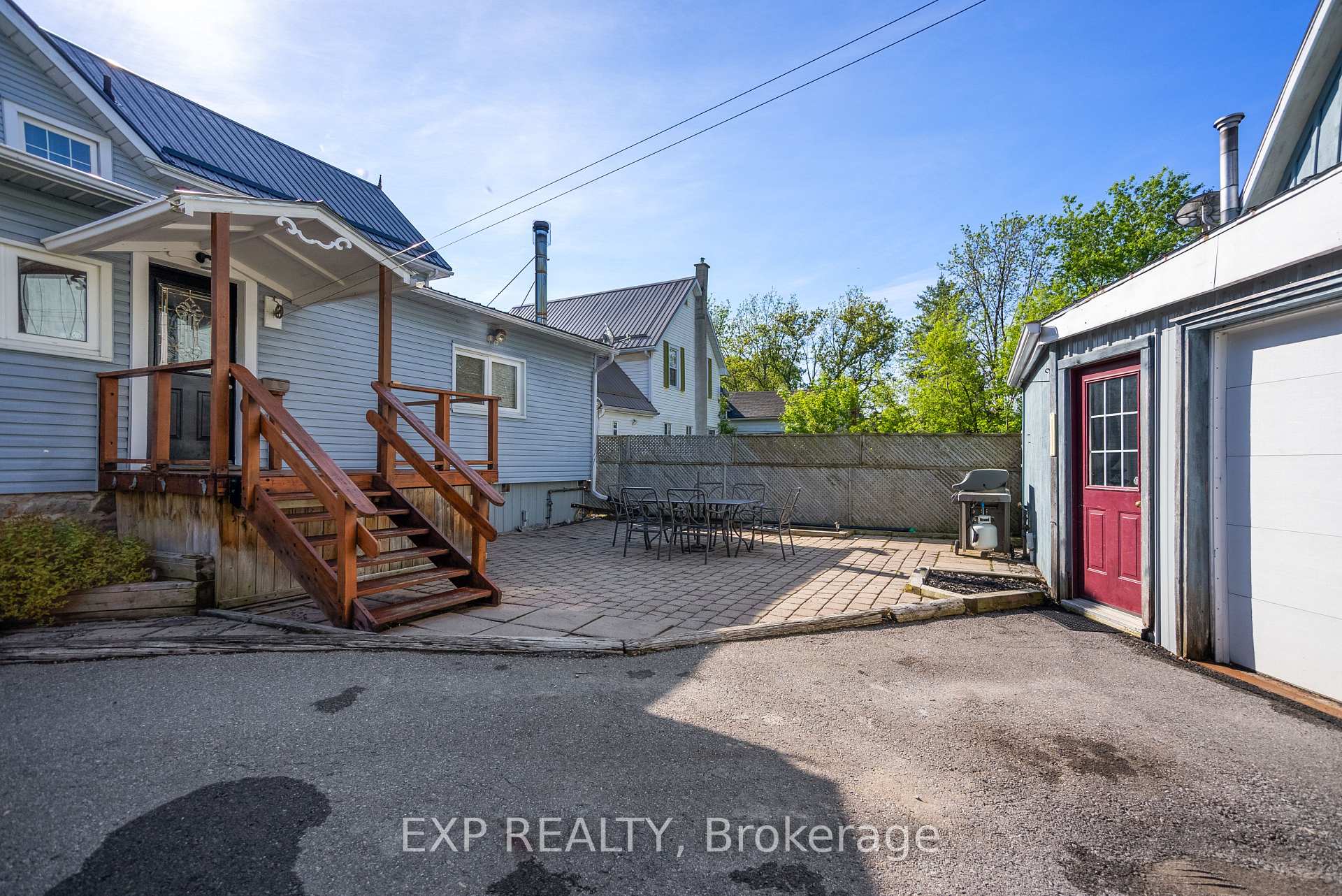 Photo 11 of 489 Ashley Street, Belleville, Thurlow Ward — HOMEH