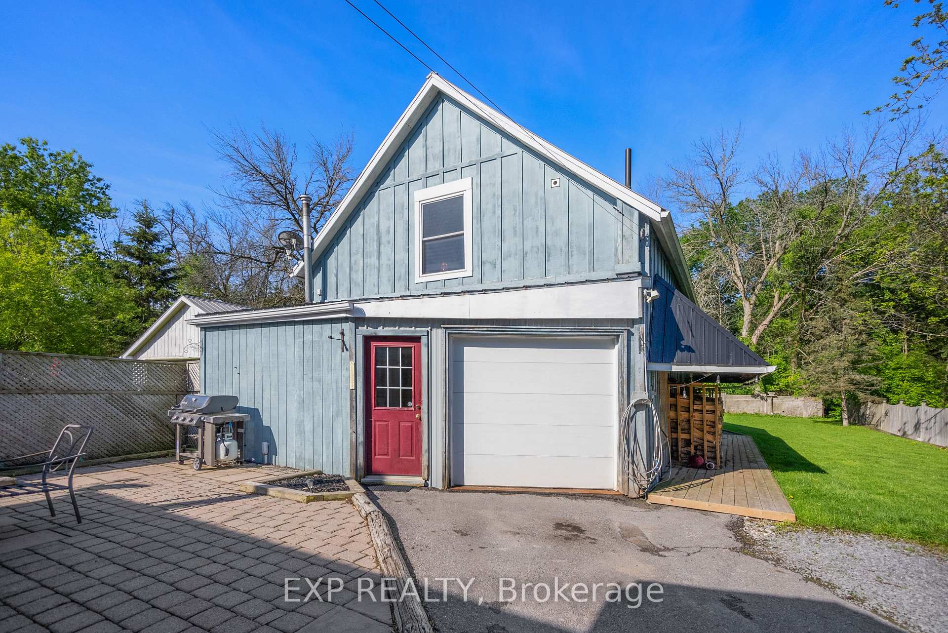 Photo 12 of 489 Ashley Street, Belleville, Thurlow Ward — HOMEH