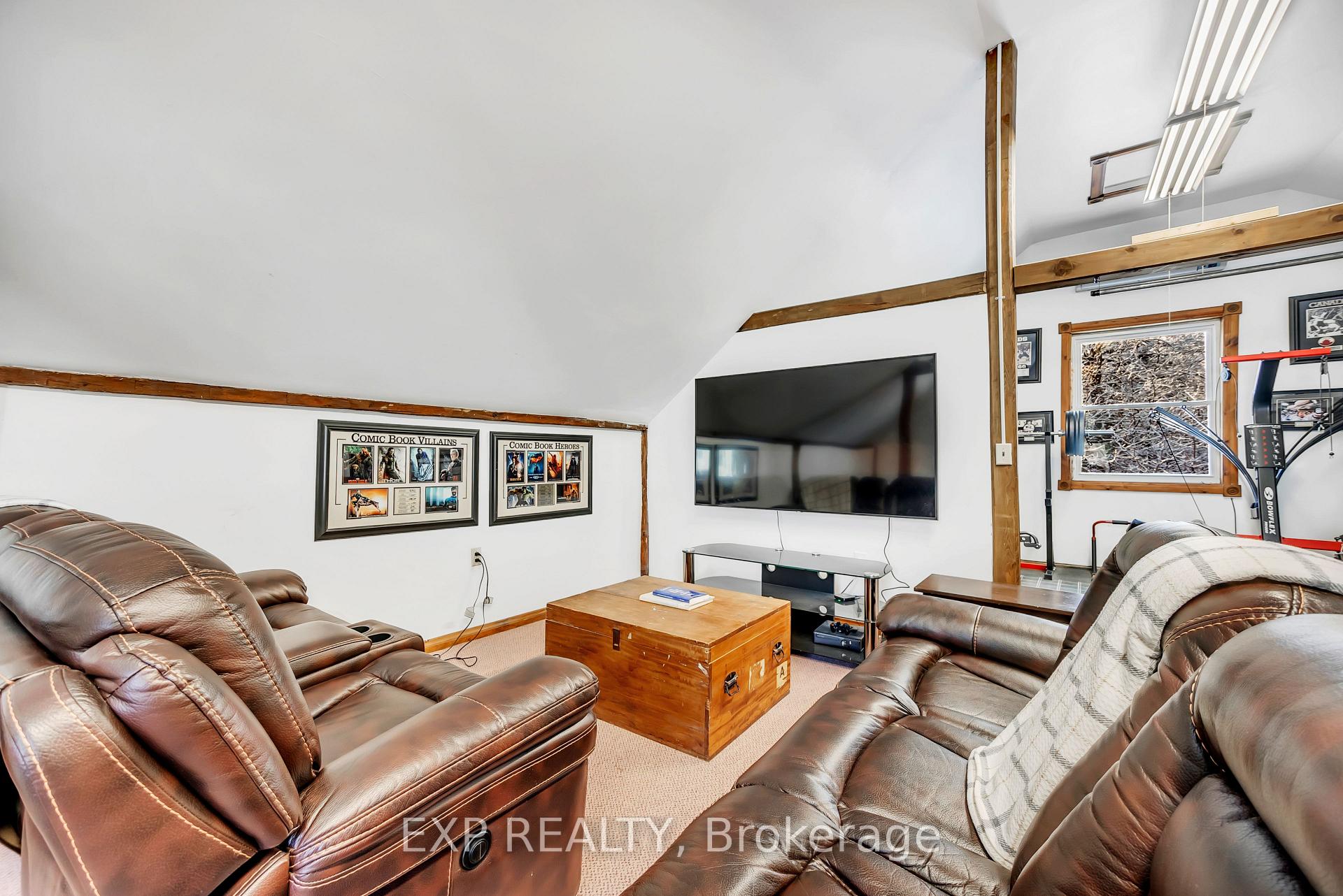 Photo 18 of 489 Ashley Street, Belleville, Thurlow Ward — HOMEH