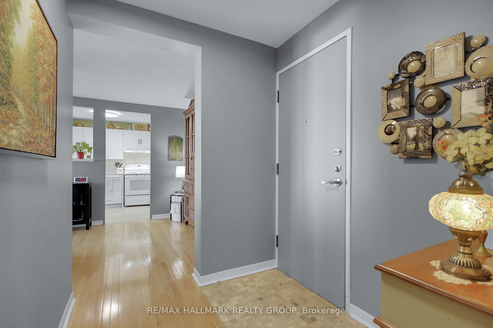 Photo 4 of Unit 1207, 1505 Baseline Road, Ottawa, Copeland Park — HOMEH