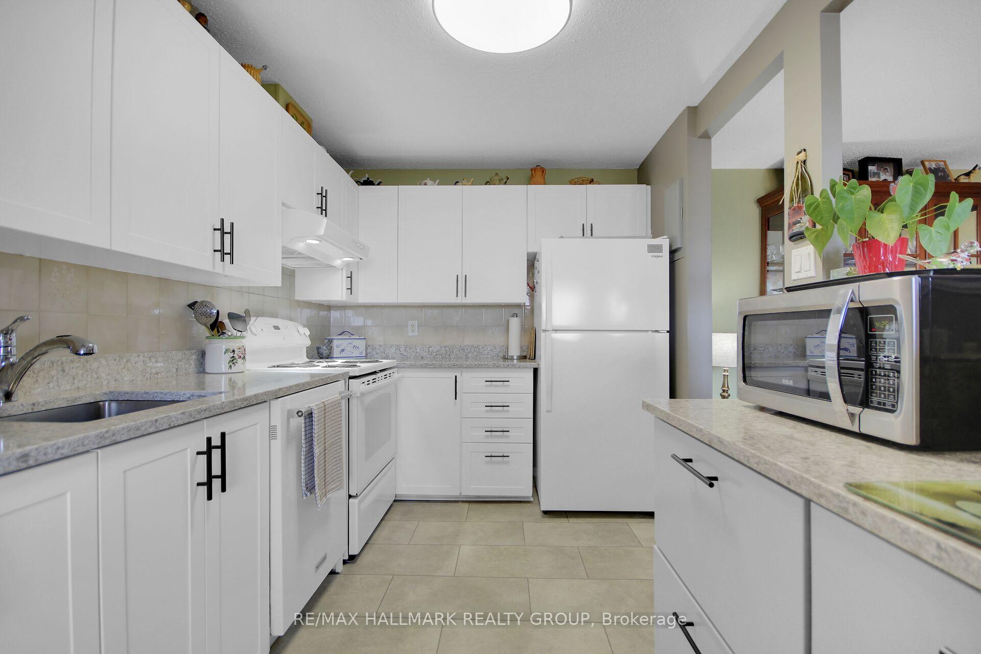 Photo 12 of Unit 1207, 1505 Baseline Road, Ottawa, Copeland Park — HOMEH
